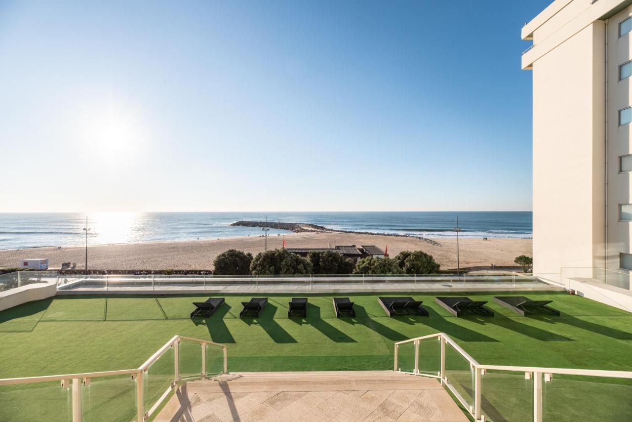 Exe Praia Golfe เอสปีโญ ภายนอก รูปภาพ