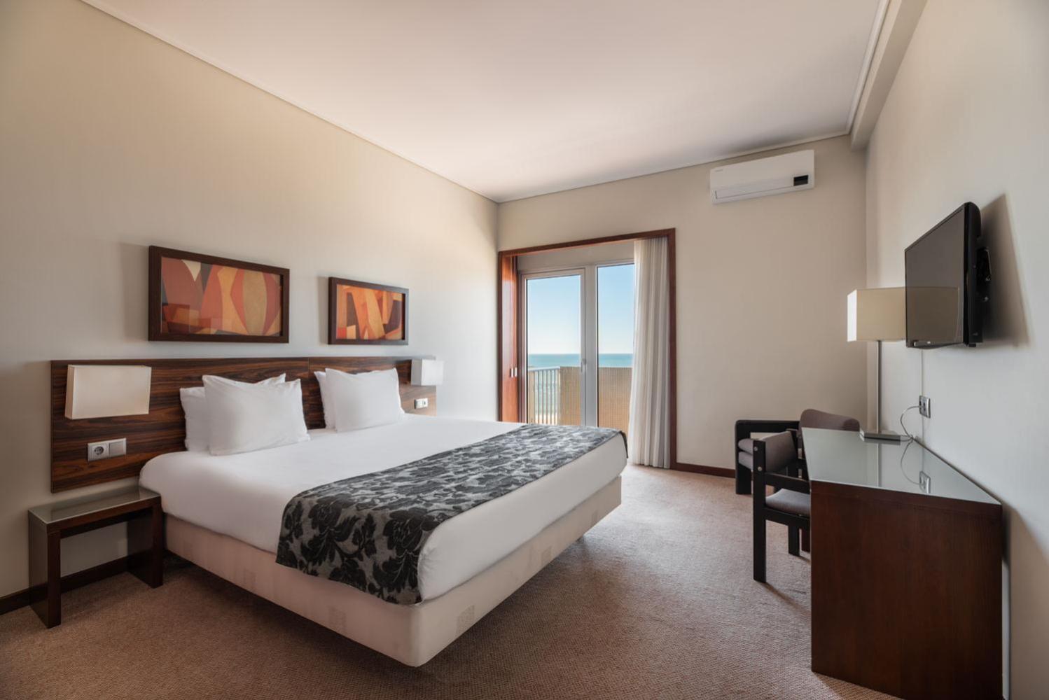 Exe Praia Golfe เอสปีโญ ภายนอก รูปภาพ